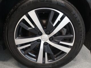 Peugeot 3008 Pure ATM 1.2 96kW
