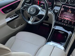 Mercedes-Benz GLC 300 2.0 150кВ