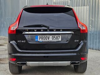 Volvo XC60 Momentum Onyx Black 2.0 D4 140кВ