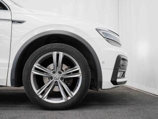 Volkswagen Tiguan R-line 4Motion 2.0 110кВ