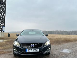 Volvo V60 Plug-in hybrid D6 2.4 PLUG IN HYBRID 158kW