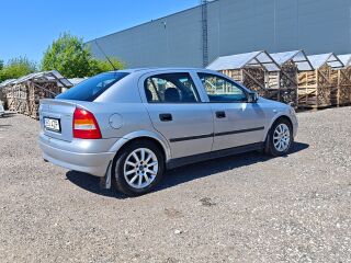 Opel Astra Elegance 1.8 16V 85kW