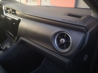 Toyota Auris 1.8 100kW