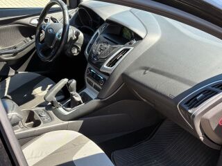 Ford Focus 1.6 77kW