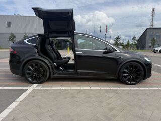 Tesla Model X 100D 158кВ