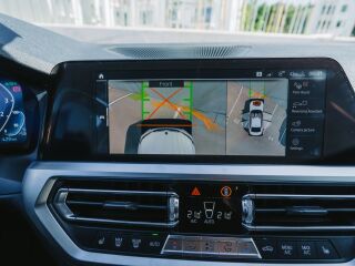 BMW 330 2.0 215kW