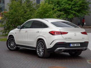 Mercedes-Benz GLE 350 De COUPE AMG 4MATIC EQ POWER BURMESTER 2.0 143kW