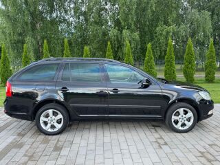 Skoda Octavia Combi Comfortline 4X4 1.6 TDI 77кВ