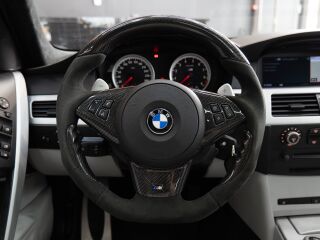 BMW M5 5.0 V10 373кВ