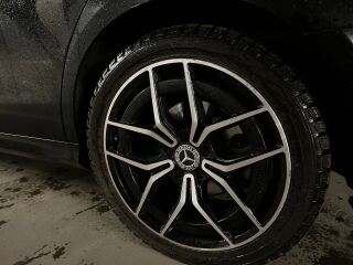 Mercedes-Benz E 220 E220 D 4matic AMG 2.0 143kW