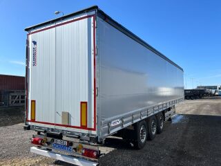 Schmitz Semitrailer Curtainsider Standard