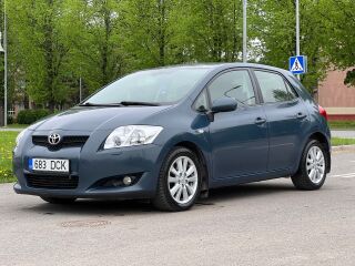 Toyota Auris 2.0 R4 Diesel 93кВ