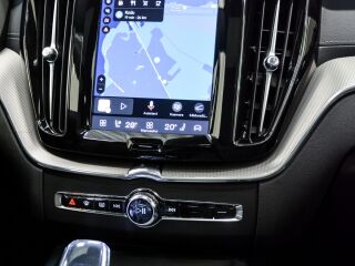 Volvo XC60 B4 AWD ULTIMATE DARK KERS Mild Hybrid 2.0 145kW