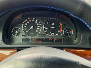 BMW 530 3.0 142kW