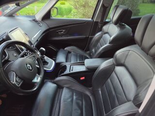 Renault Scenic Initiale Paris Lux 1.6 120kW
