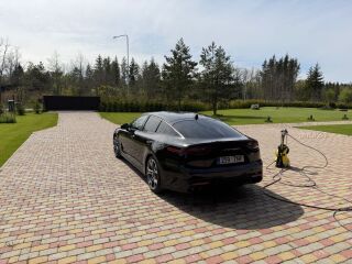 Kia Stinger GT2 3.3 V6 272kW