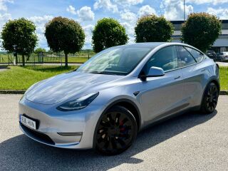 Tesla Model Y Dual Motor Performance AWD 393kW