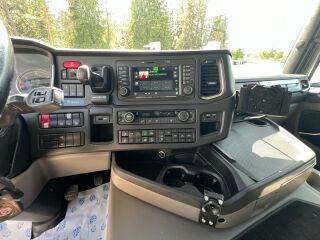 Scania G450 A6X2NB 331кВ