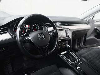 Volkswagen Passat Variant Highline 1.6 R4 TDI 88кВ