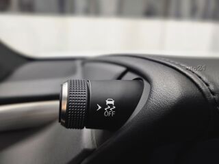 Lexus ES 300h F-Sport S Mark Levinson 2.5 131kW