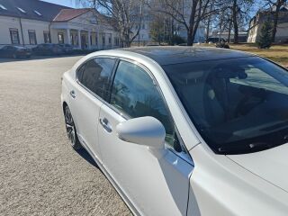 Lexus LS 600h Long Ottoman pakett 5.0 V8 290kW