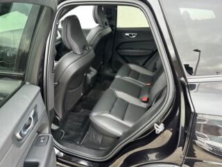 Volvo XC60 R-DESIGN 2.0 145kW