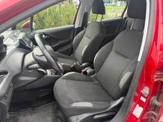 Peugeot 208 MY2016 Facelift 1.2 60kW