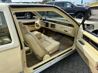 Cadillac DeVille Coupe Custom Classic 4.5 V8