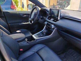 Toyota RAV4 2.5 131кВ