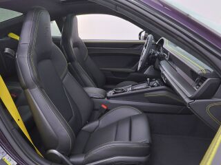 Porsche 911 Carrera 4 GTS Coupe T-Hybrid 3.6 398kW