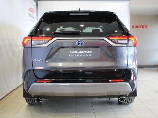 Toyota RAV4 Style 2.5 131кВ