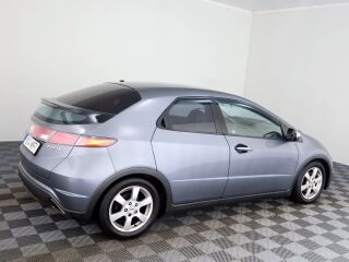 Honda Civic Elegance 1.8 103кВ