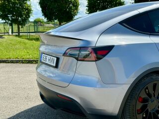 Tesla Model Y Dual Motor Performance AWD 393kW