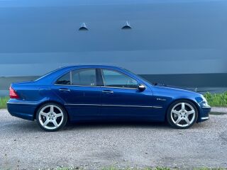 Mercedes-Benz C 320 V6 AMG STYLE 3.0 V6 165кВ