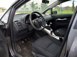 Toyota Auris Facelift 1.6 97kW