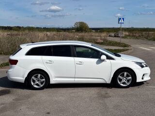 Toyota Avensis 2.0 91kW