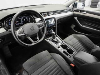 Volkswagen Passat Elegance 2.0 147kW