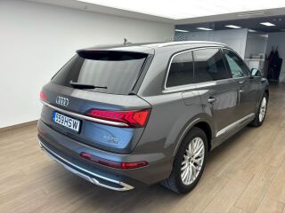 Audi Q7 50 TDI quattro 3.0 210кВ