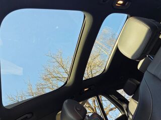Mercedes-Benz E 300 E300e AMG 2.0 155kW