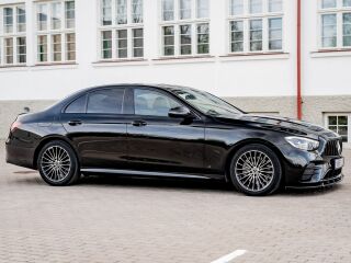 Mercedes-Benz E 220 AMG Line Black Edition 2.0 143kW