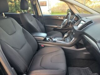 Ford S-MAX Titanium 2.0 TDCi 132kW