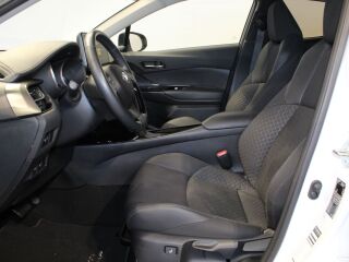 Toyota C-HR Style 1.8 72кВ