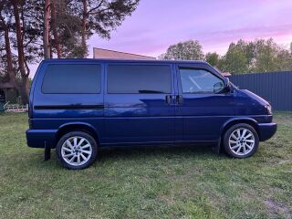 Volkswagen Multivan 2.5 R5 TDI 75кВ
