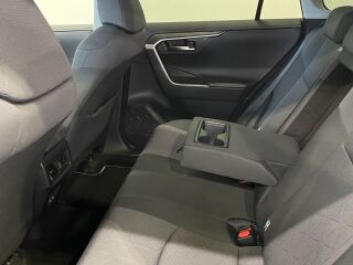 Toyota RAV4 Luxury 2.5 131кВ