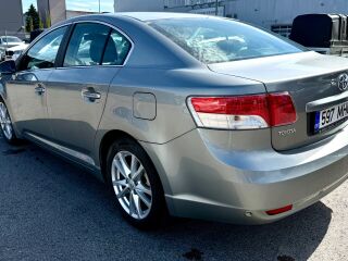 Toyota Avensis 1.8 108kW