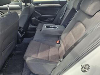 Volkswagen Passat Comfortline 1.6 tdi 88кВ