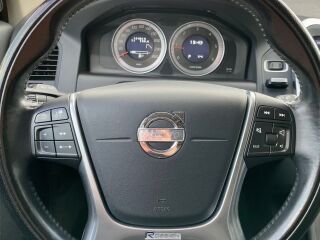 Volvo XC60 R-Design 2.4 D5 TDI 158kW