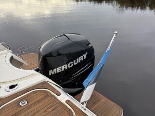 Quicksilver Pilothouse 755 300kW