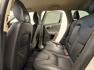 Volvo XC60 D5 AWD R-Design 2.4 158kW