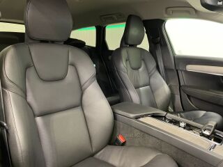 Volvo V90 Cross Country AWD Momentum 2.0 B4 KERS Mild Hybrid 145kW